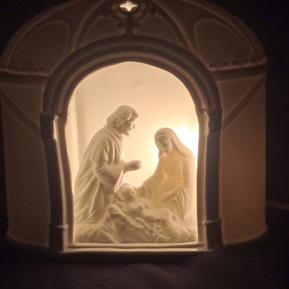 Porcelain Christmas Nativity Lamp Winter Silhouette Light - Picture 2 of 10